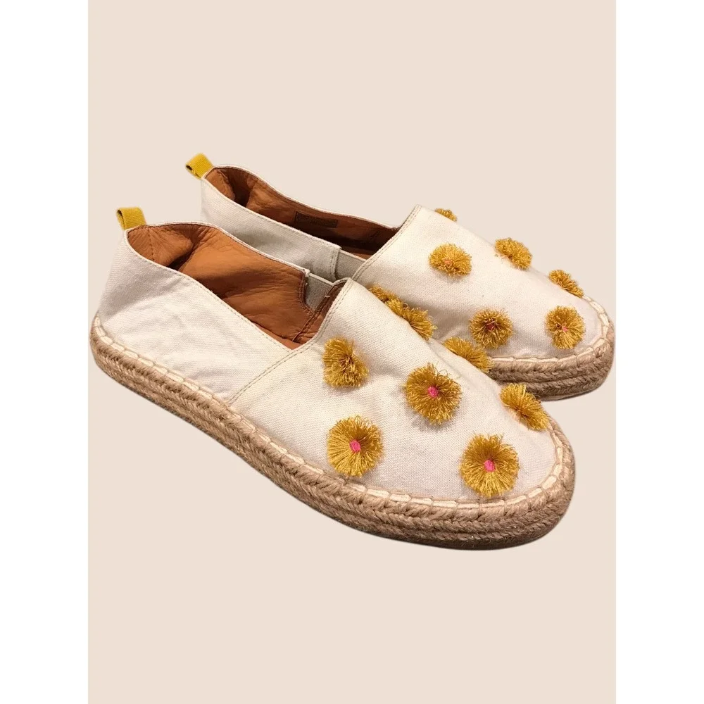 Silvia Cobos Off White Espadrille Flats Daisy‎ Embellishments Women's Size 8